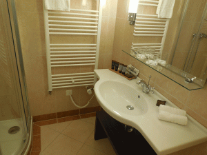 Kúpeľňa v hoteli Thermia Palace Ensana***** kúpeľov Piešťany