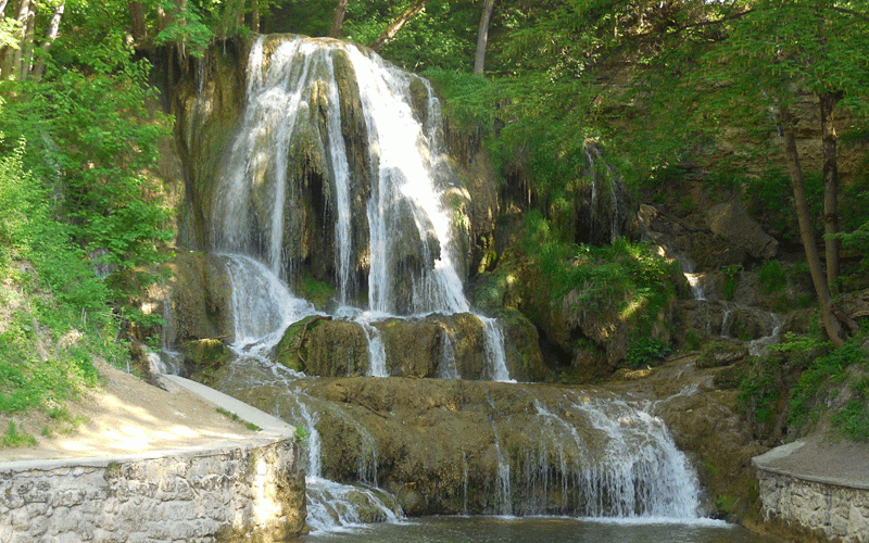 Водопад Лучки