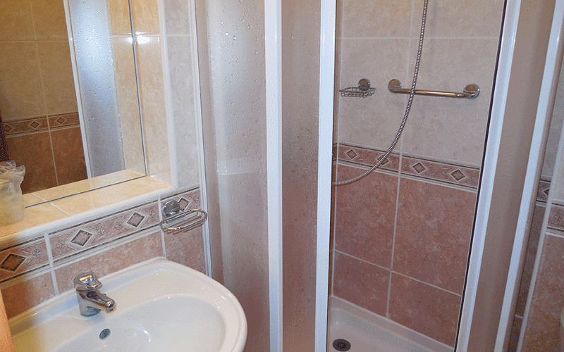 Ванная комната в апартаментах в Вилле Траян**